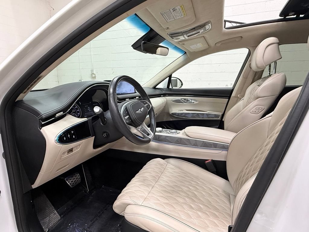 Used 2023 Genesis GV70 3.5T Sport w/ Sport Advanced Package AWD/4WD image 28