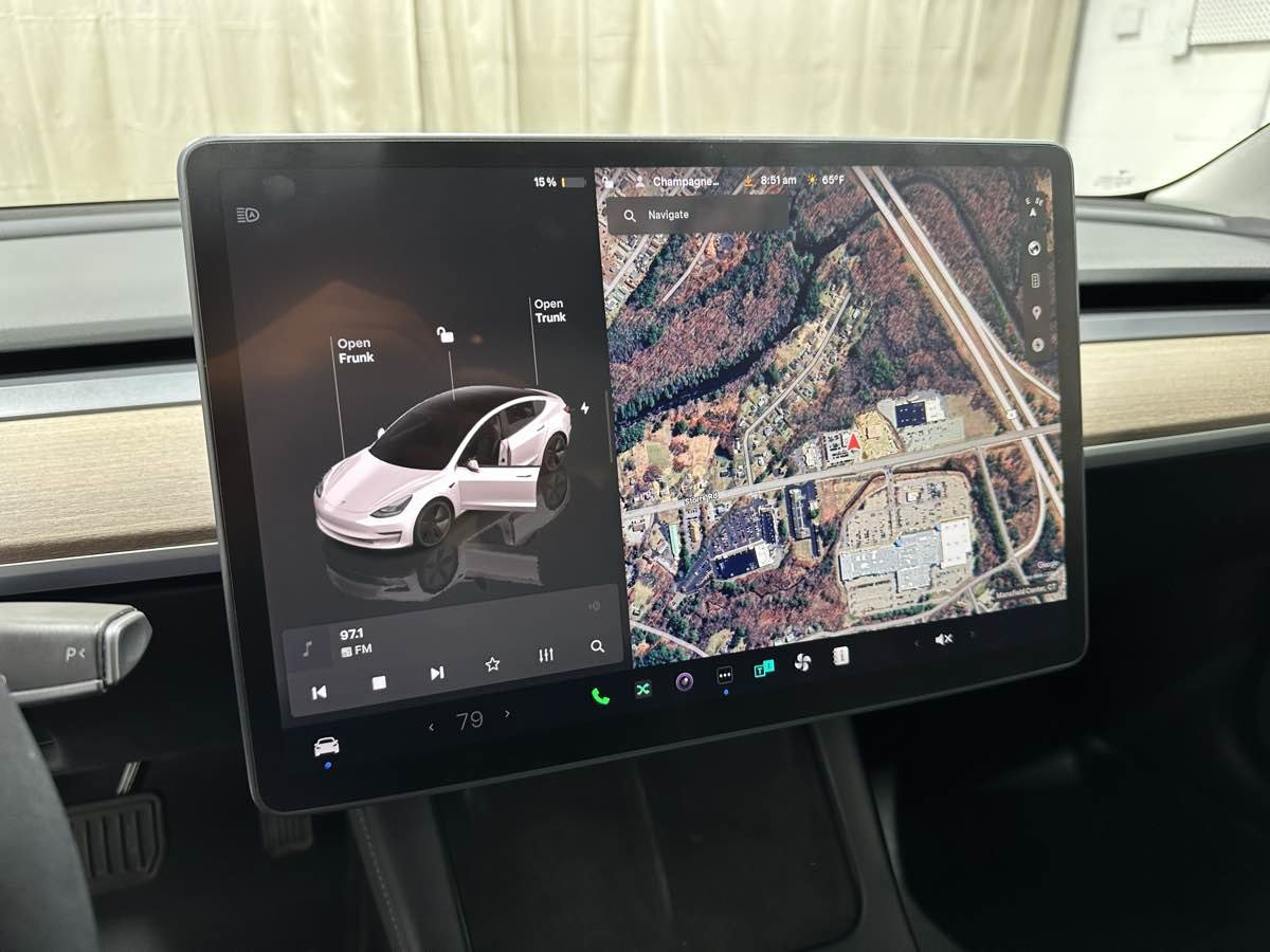 Used 2023 Tesla Model 3 Standard Range image 10