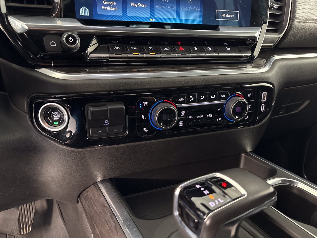 Used 2022 Chevrolet Silverado 1500 LTZ w/ Technology Package AWD/4WD image 60