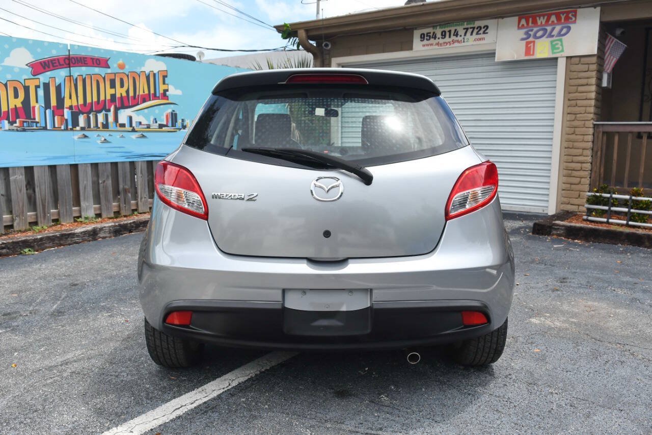 Used 2011 MAZDA MAZDA2 Touring FWD image 30