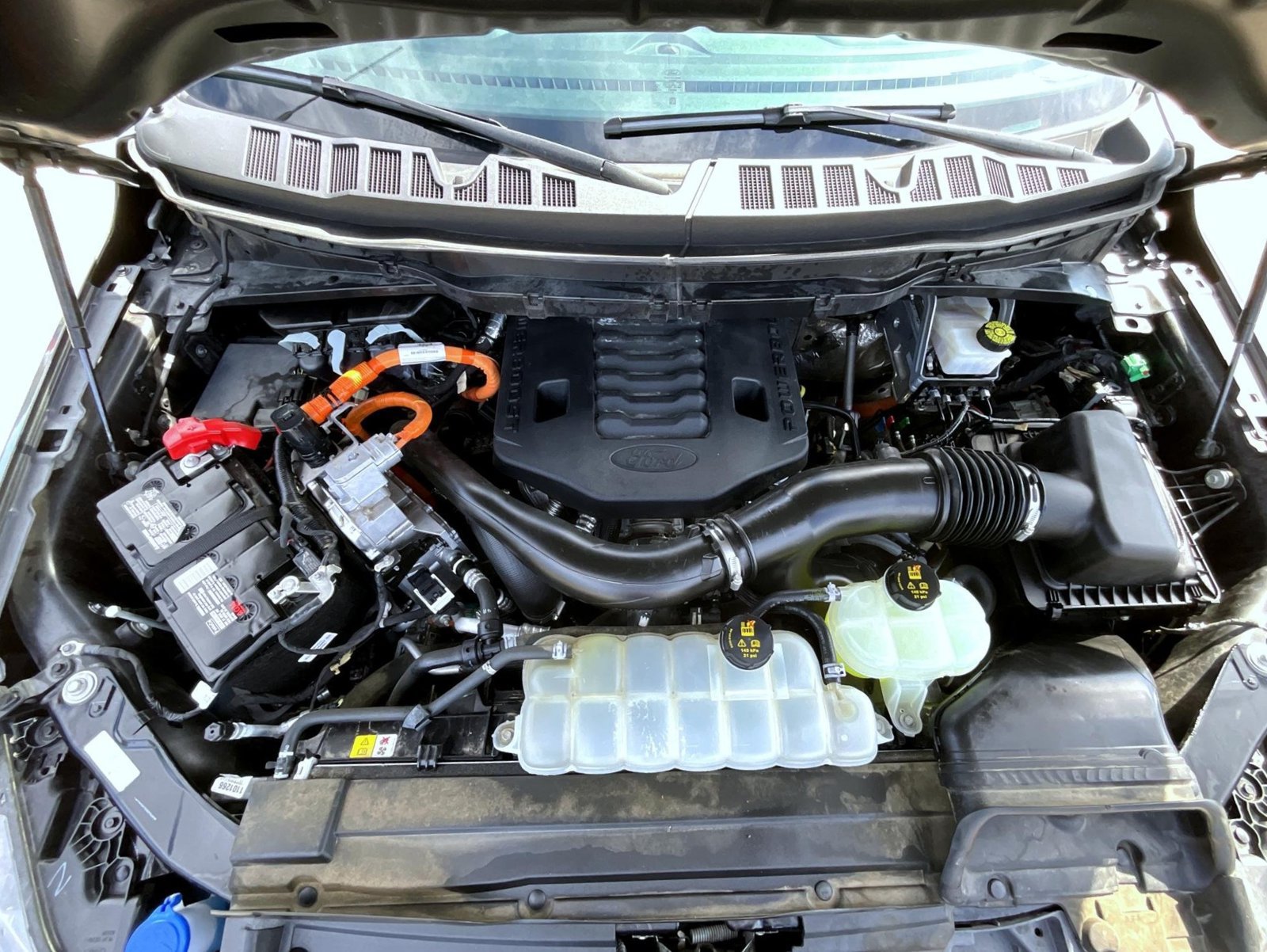 Used 2023 Ford F150 Lariat w/ Equipment Group 502A High AWD/4WD image 28