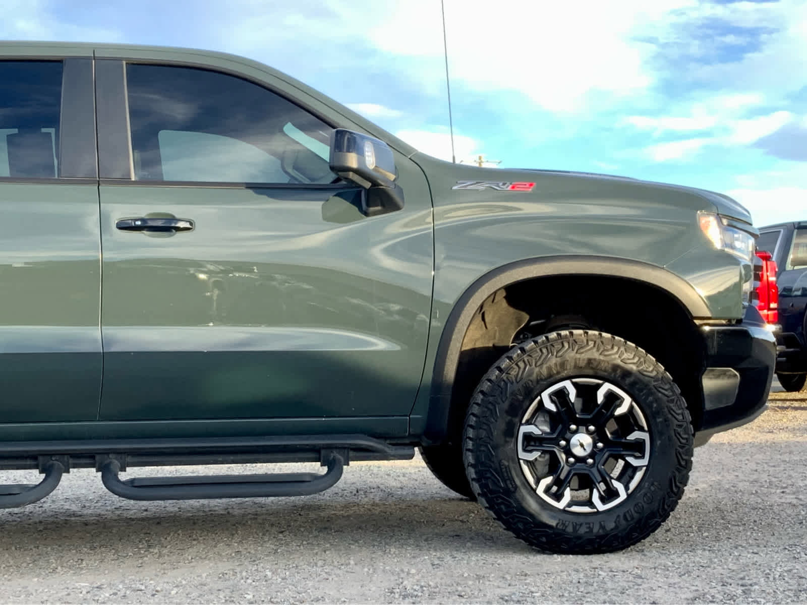 Certified 2025 Chevrolet Silverado 1500 ZR2 image 13