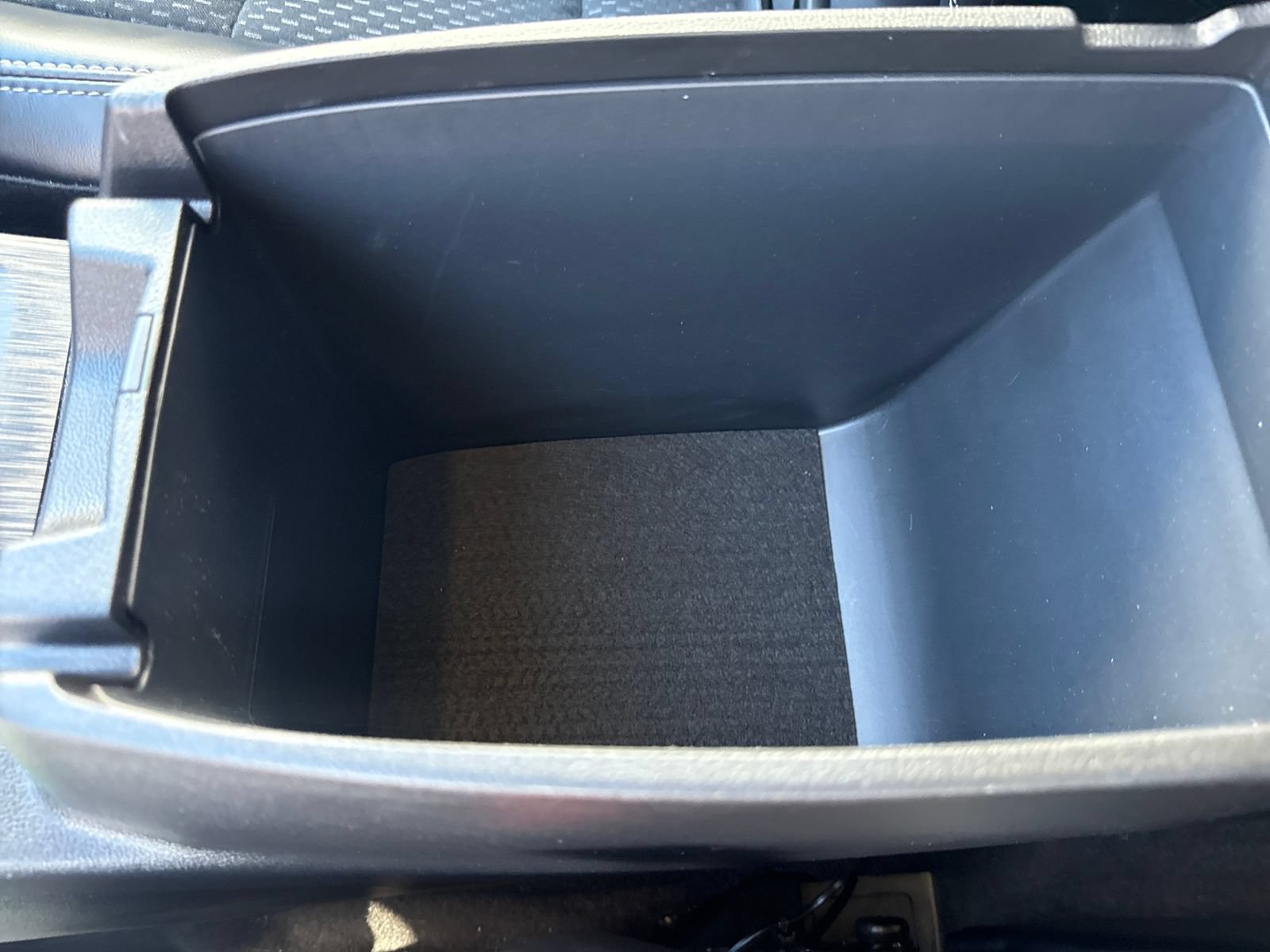 Used 2025 Ford Escape SE FWD image 26