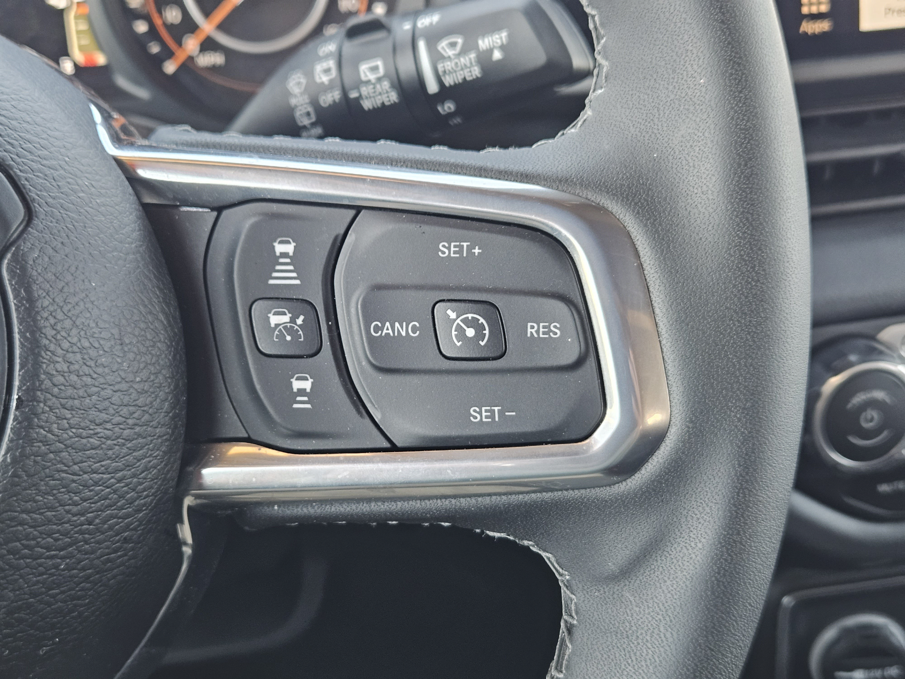 Used 2025 Jeep Wrangler Unlimited Sahara AWD/4WD image 20