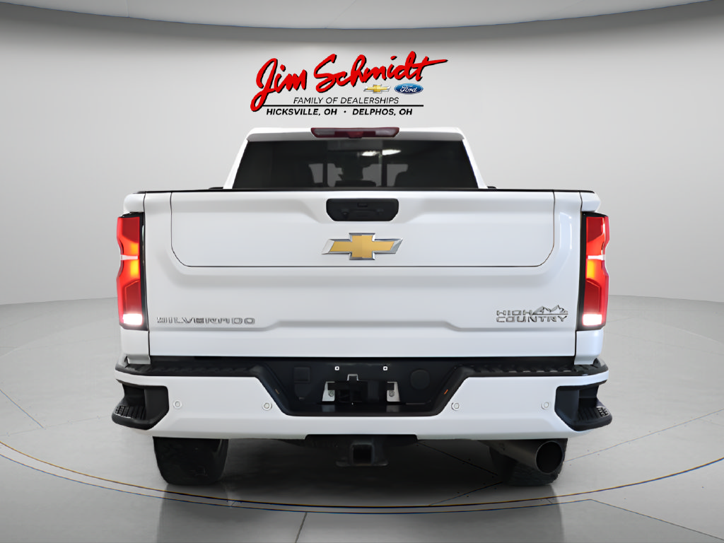 Used 2024 Chevrolet Silverado 2500 High Country w/ High Country Premium Package AWD/4WD image 5