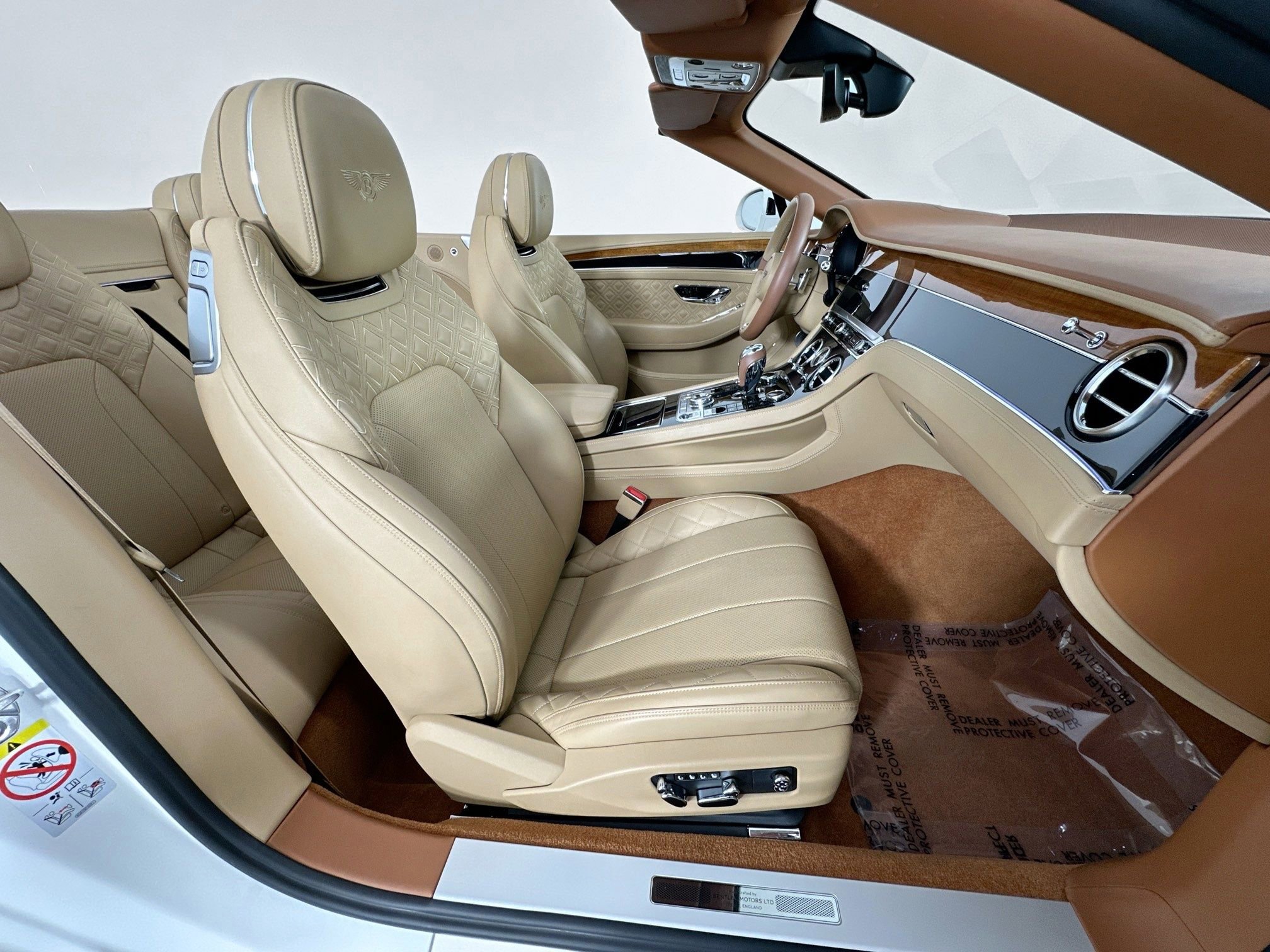 Certified 2020 Bentley Continental GT V8 AWD/4WD image 28