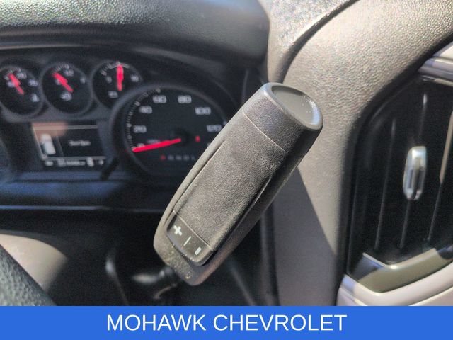 Certified 2020 Chevrolet Silverado 1500 Custom w/ Custom Value Package AWD/4WD image 17