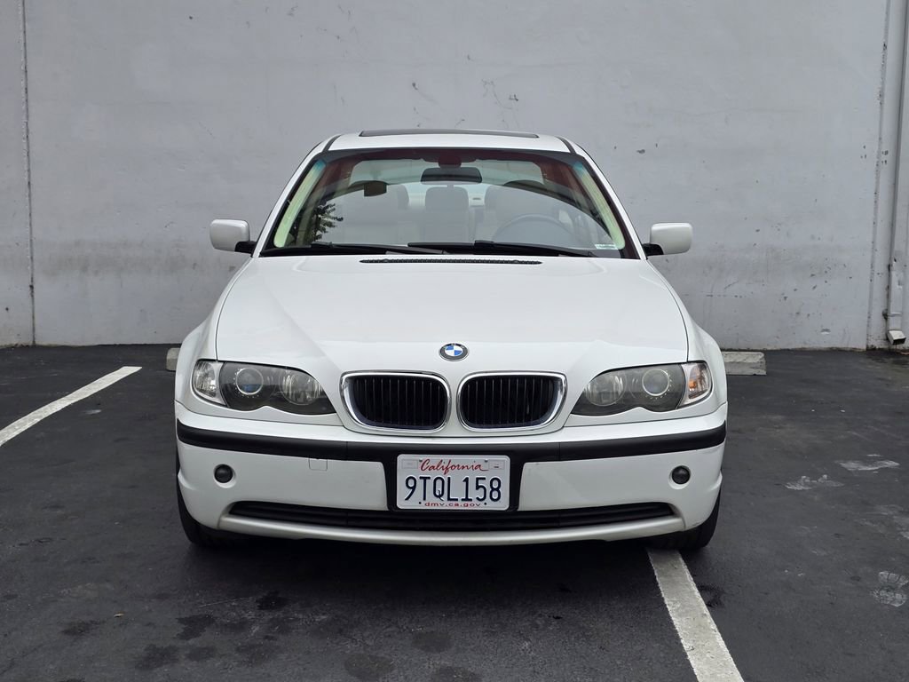 Used 2004 BMW 325i Sedan image 2
