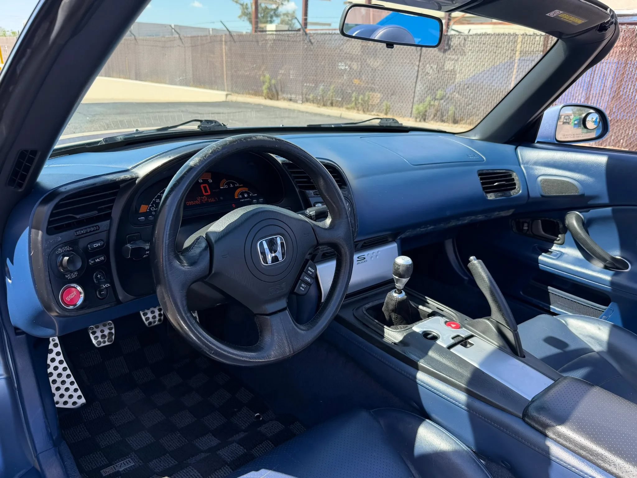 Used 2004 Honda S2000 image 12