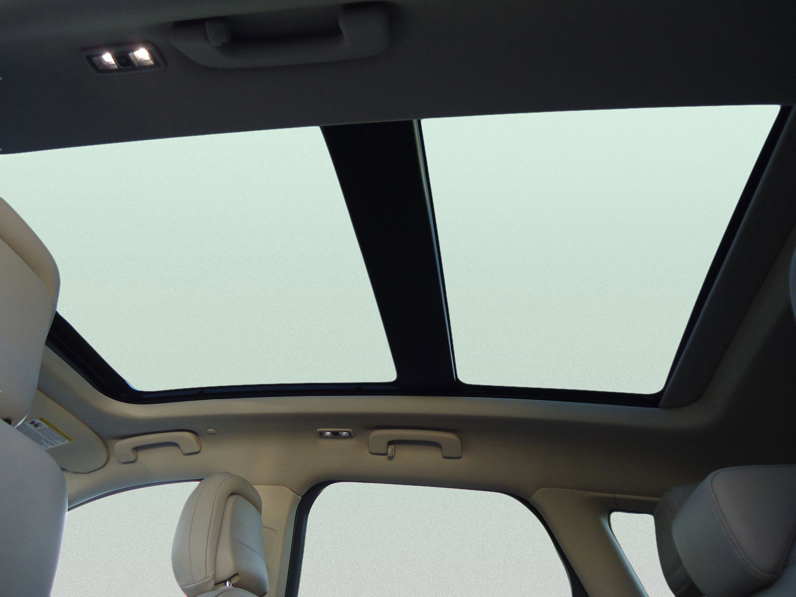 Used 2022 Lincoln Corsair Grand Touring w/ Elements Technology Bundle image 31