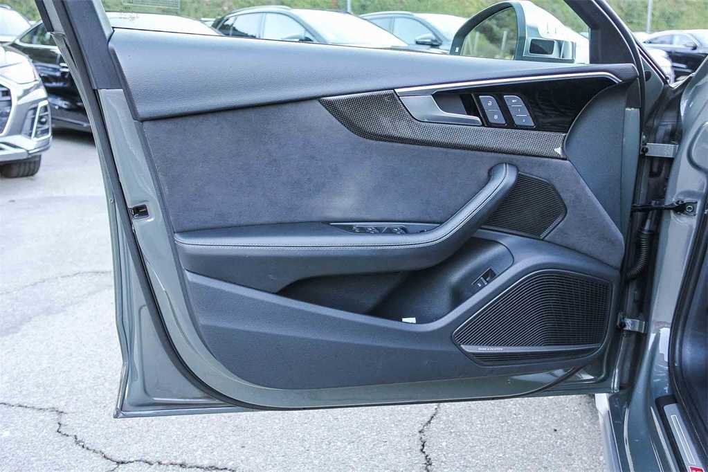 Used 2023 Audi S4 Premium Plus w/ Premium Plus Package image 22