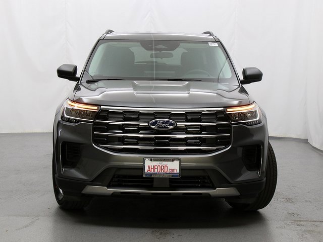 New 2026 Ford Explorer Active image 5