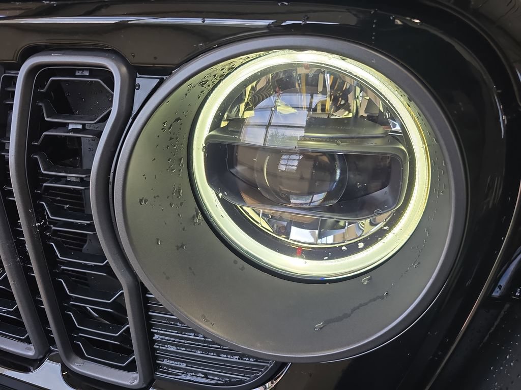 New 2026 Jeep Gladiator Sport AWD/4WD image 32