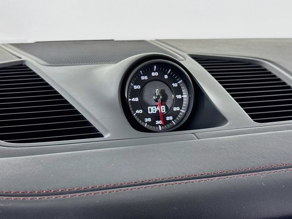 Certified 2023 Porsche Cayenne Coupe AWD/4WD image 25