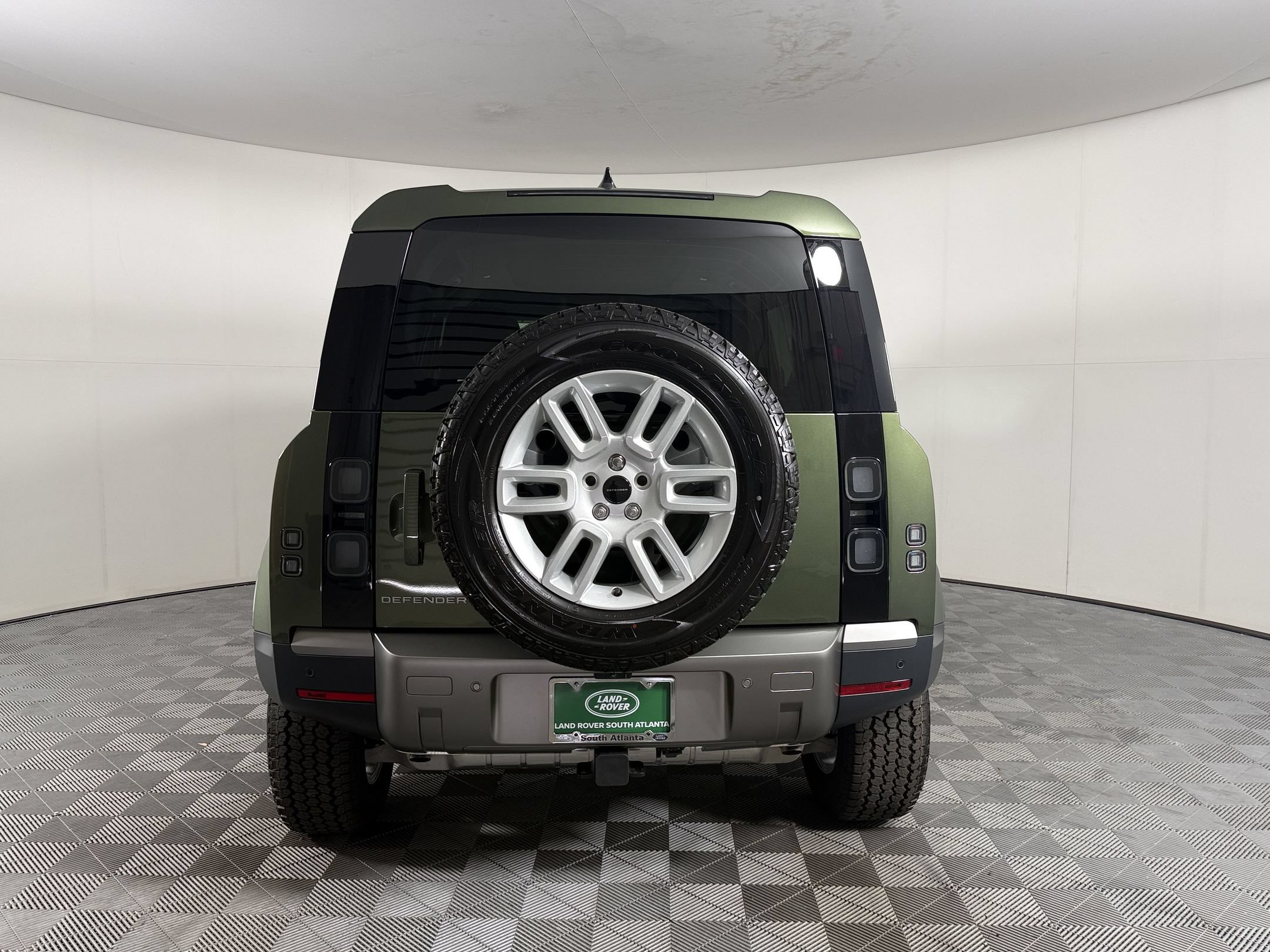 New 2026 Land Rover Defender 110 S AWD/4WD image 10