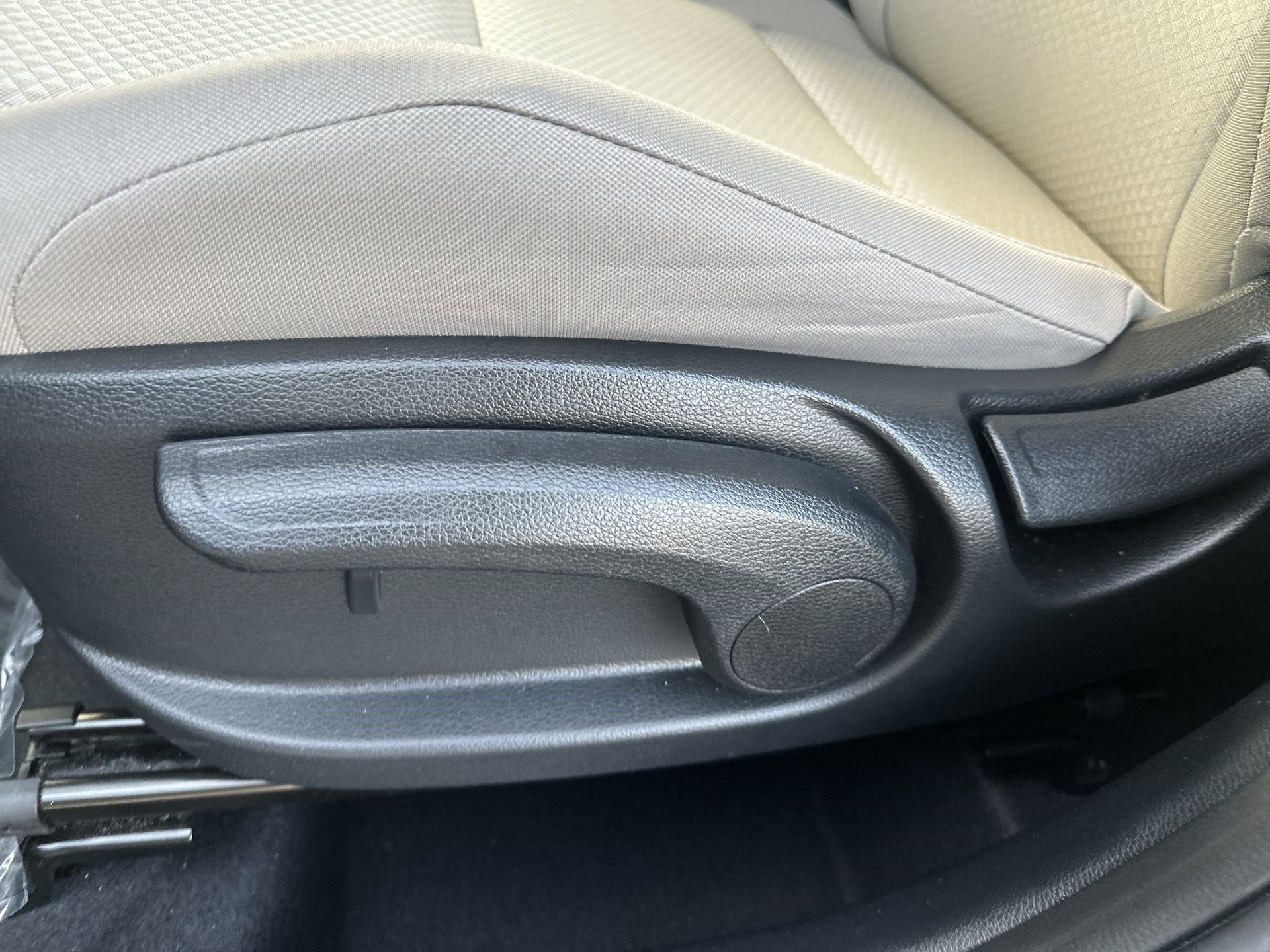 Certified 2025 Kia Soul LX FWD image 14