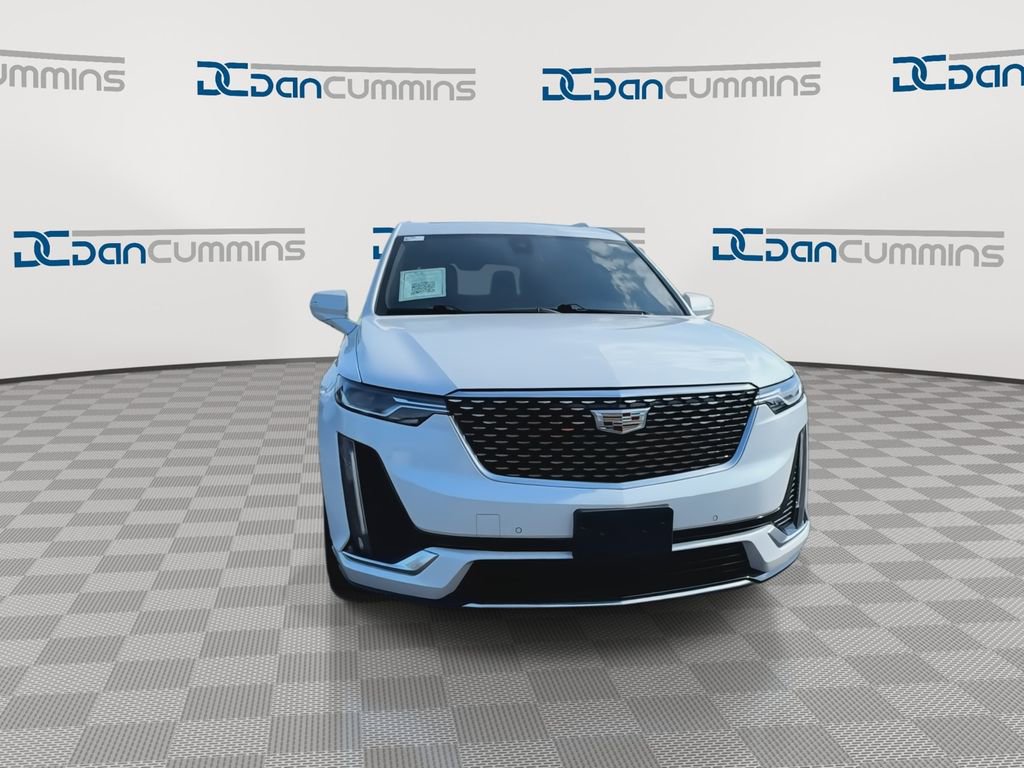 Used 2023 Cadillac XT6 Premium Luxury w/ LPO, Floor Liner Package AWD/4WD image 3
