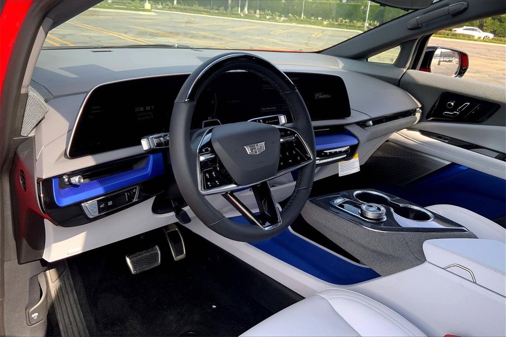 New 2026 Cadillac Optiq Sport 1 image 9