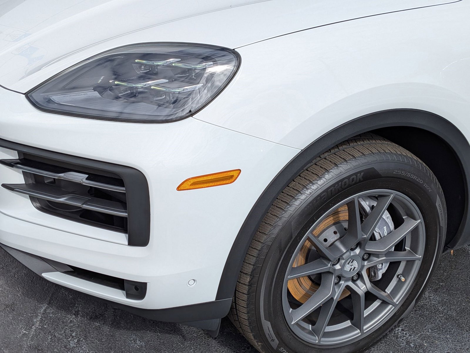 Certified 2025 Porsche Cayenne image 13