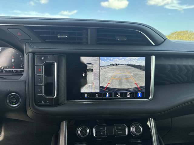 Used 2022 GMC Yukon Denali w/ Denali Premium Package RWD image 24