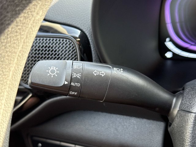 Used 2025 Kia Soul S FWD image 26