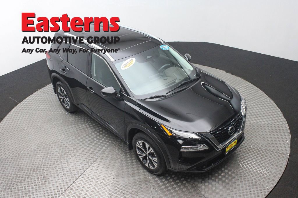 Used 2021 Nissan Rogue SV w/ Premium Package image 3