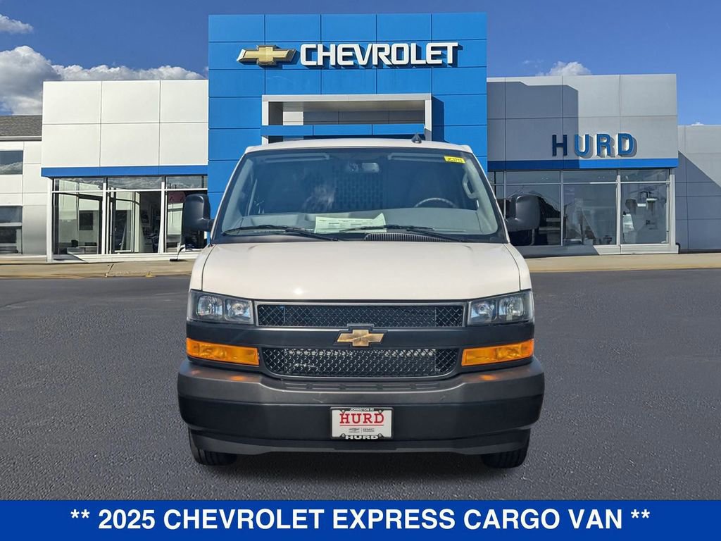 Used 2025 Chevrolet Express 3500 Extended image 9