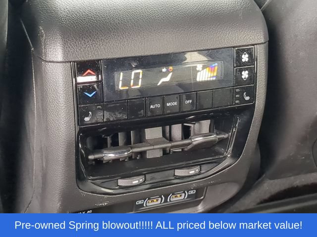 Used 2024 Jeep Grand Cherokee L Limited AWD/4WD image 41