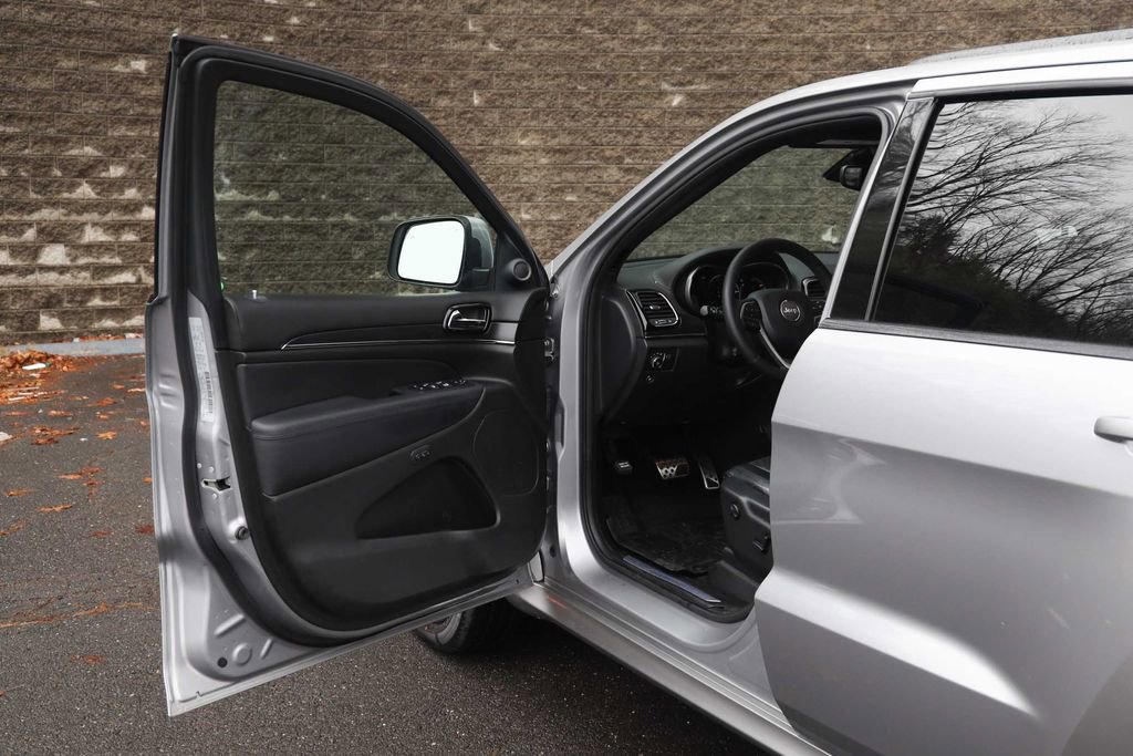 Used 2019 Jeep Grand Cherokee High Altitude AWD/4WD image 26