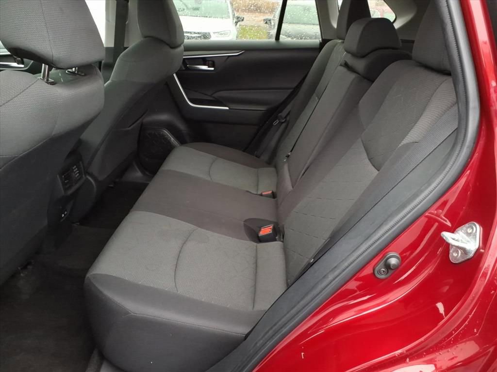 Used 2023 Toyota RAV4 XLE image 9
