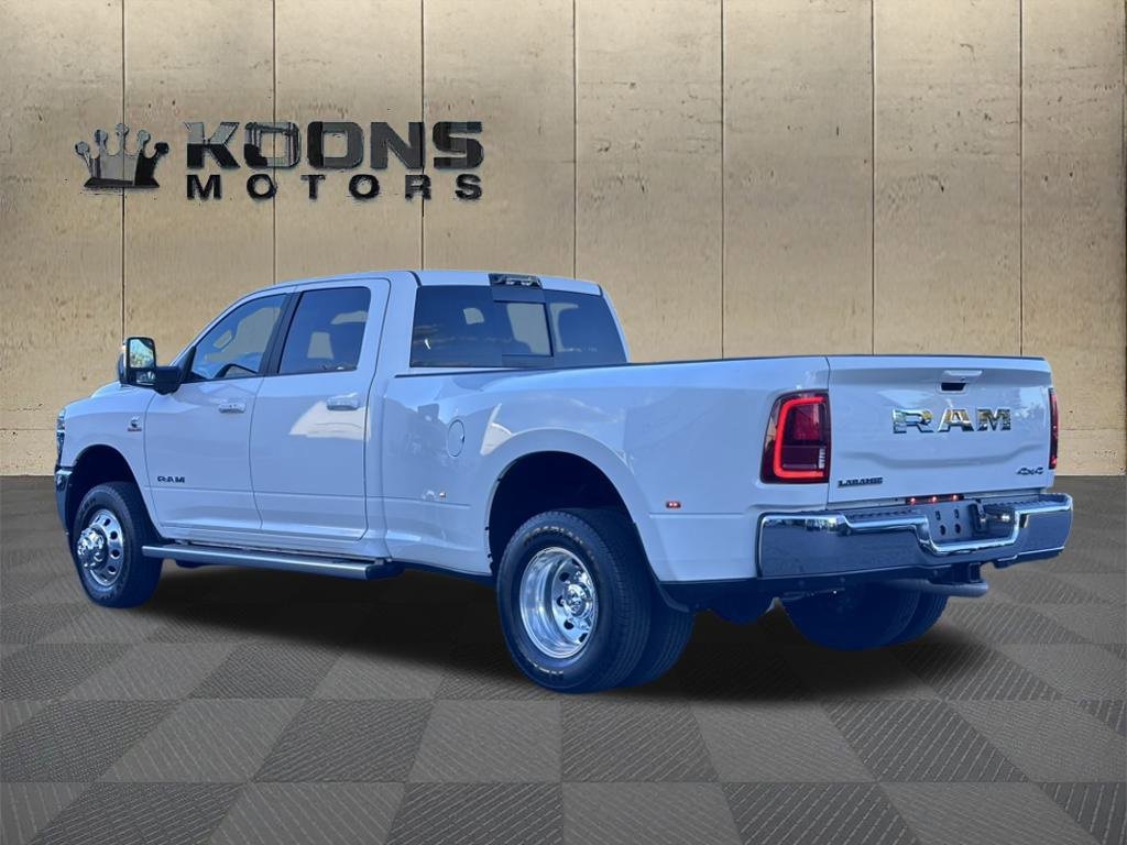 Used 2025 RAM 3500 Laramie image 8