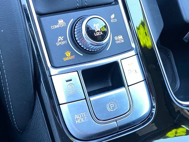 Used 2025 Kia Telluride EX X-Line AWD/4WD image 19