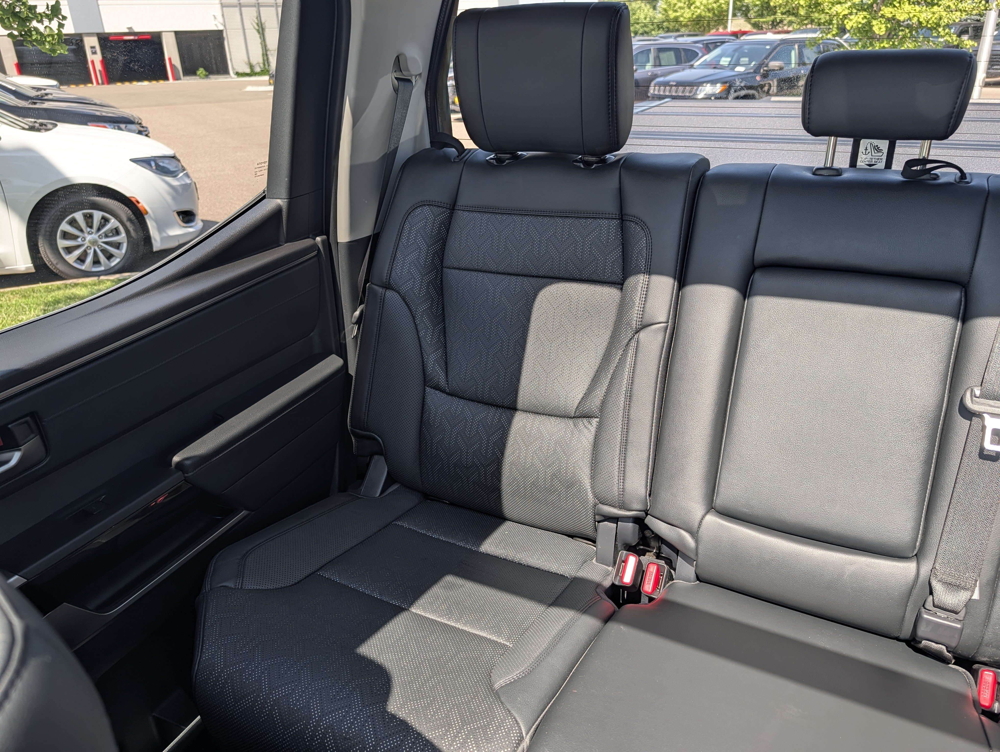 Used 2024 Toyota Tundra Limited AWD/4WD image 12