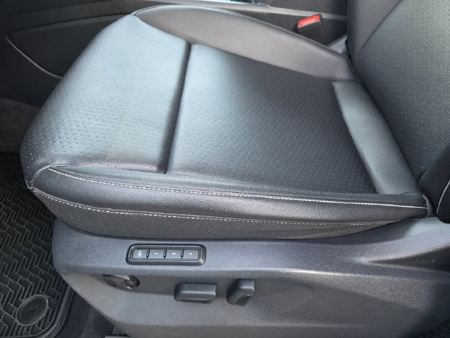 Used 2020 Volkswagen Atlas Cross Sport SEL R-Line w/ Cross Sport MDO Package FWD image 21
