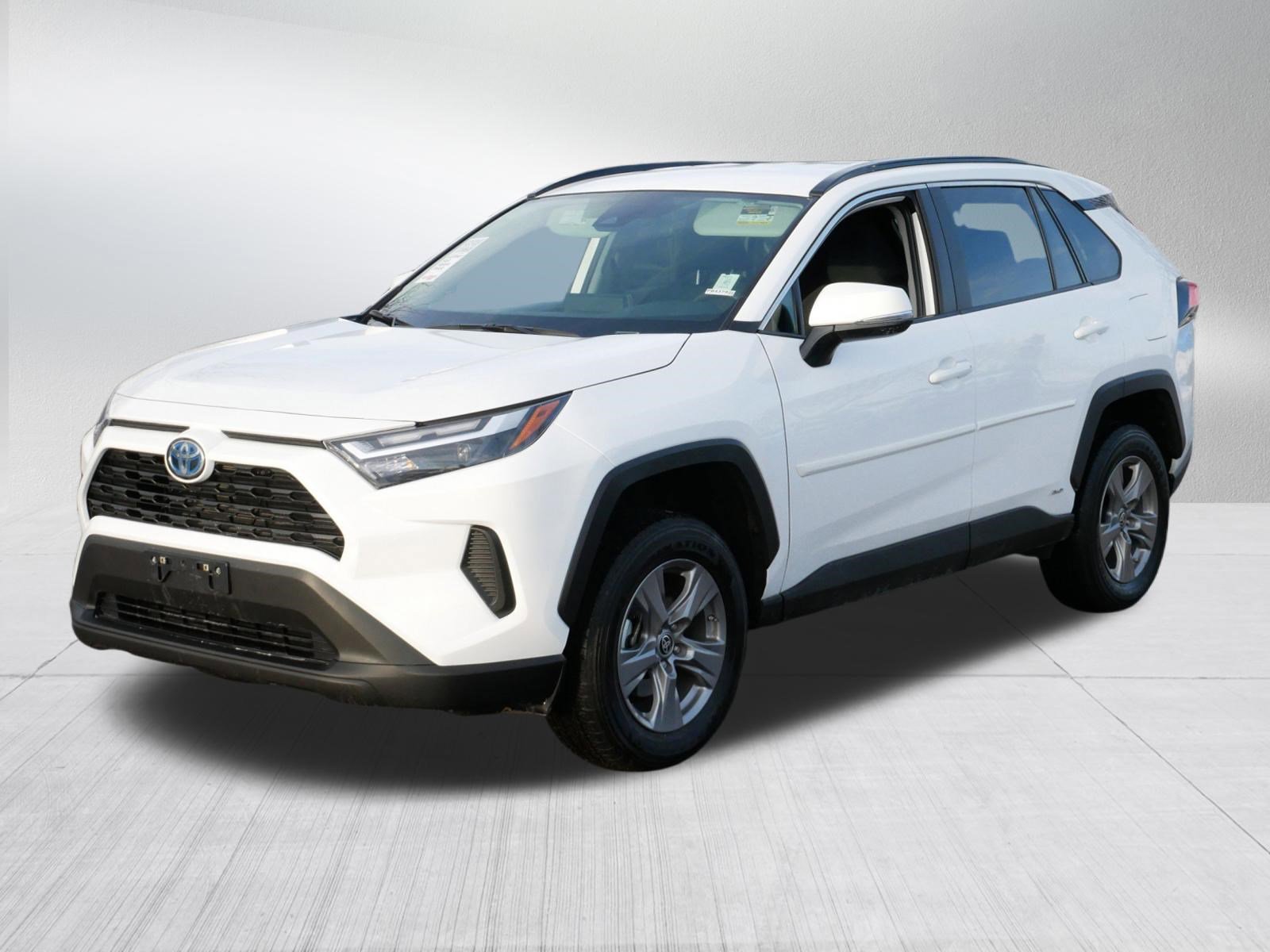 Used 2024 Toyota RAV4 LE image 3