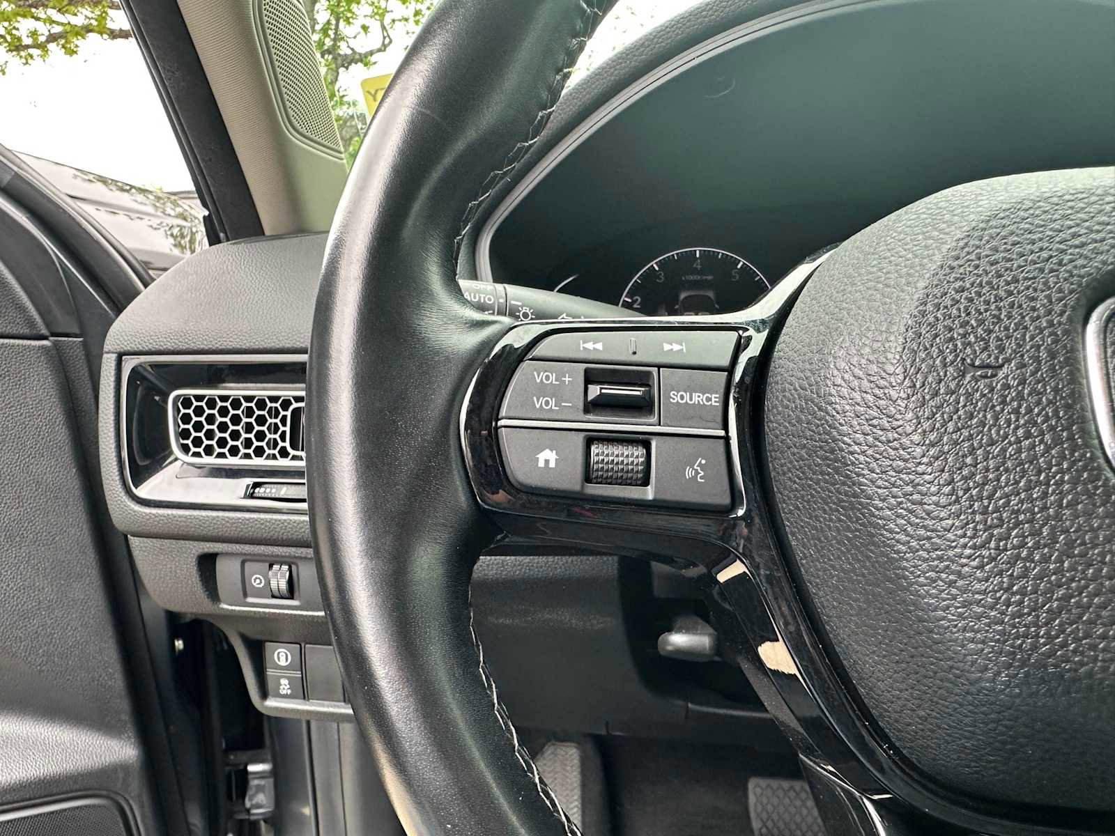 Used 2022 Honda Civic EX image 13