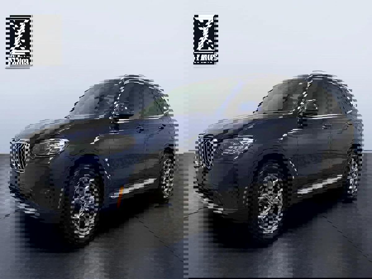 Used 2022 BMW X3 xDrive30i image 2