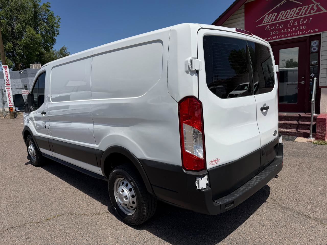 Used 2021 Ford Transit 150 Low Roof AWD image 7