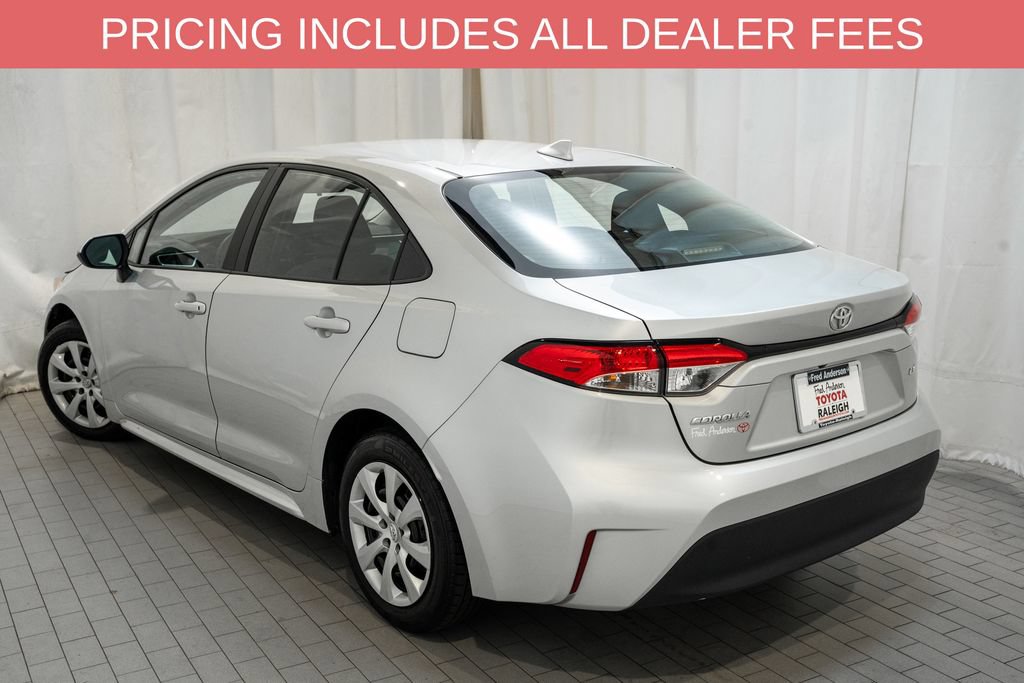 Used 2024 Toyota Corolla LE FWD image 3