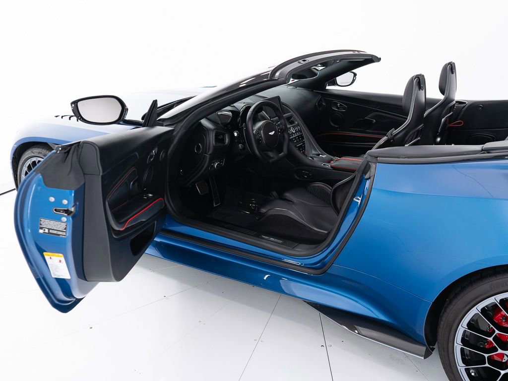 Used 2023 Aston Martin DBS Superleggera Volante image 17