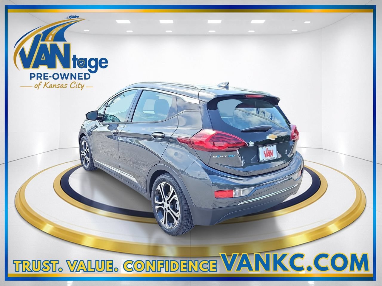 Certified 2020 Chevrolet Bolt Premier w/ Infotainment Package FWD image 9