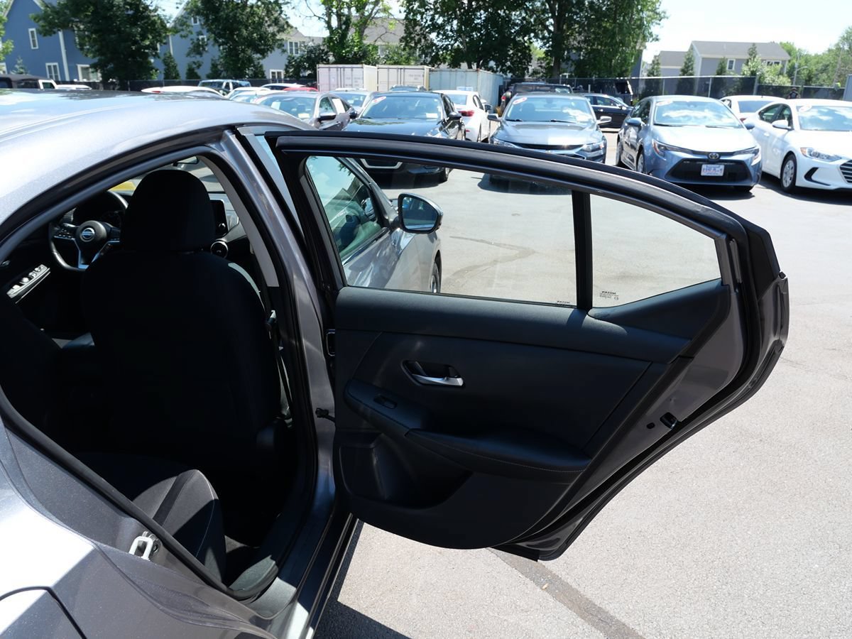 Used 2020 Nissan Sentra SV FWD image 34