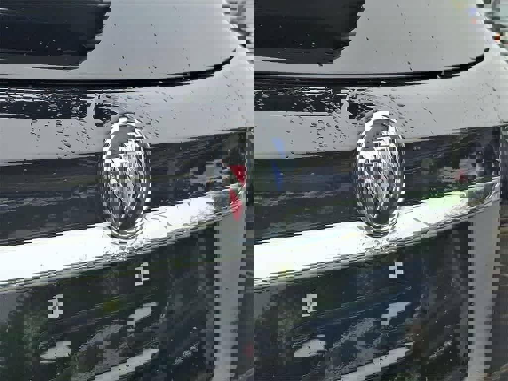 Used 2020 Buick Encore Preferred image 28