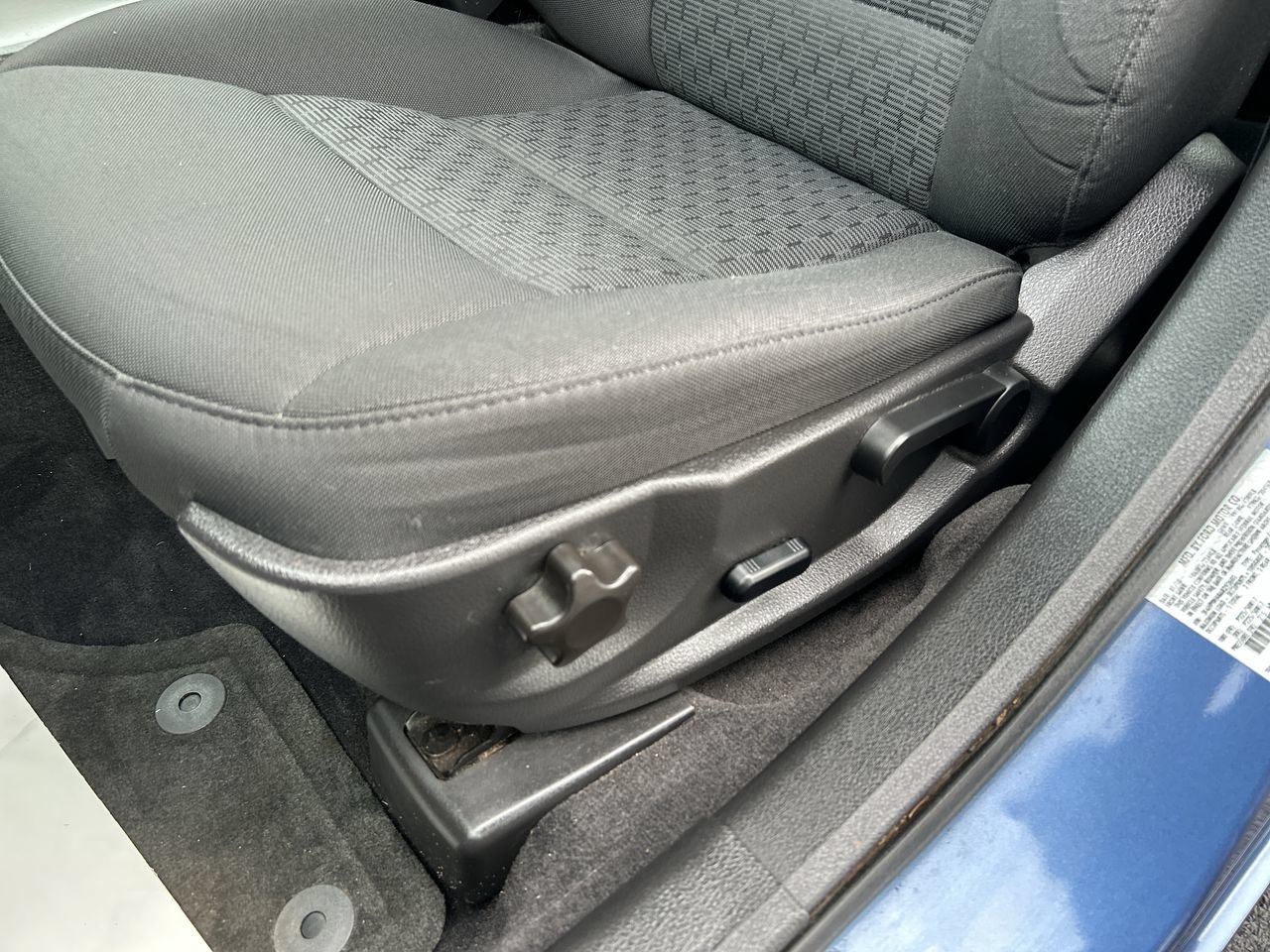 Used 2010 Ford Fusion SE FWD image 22