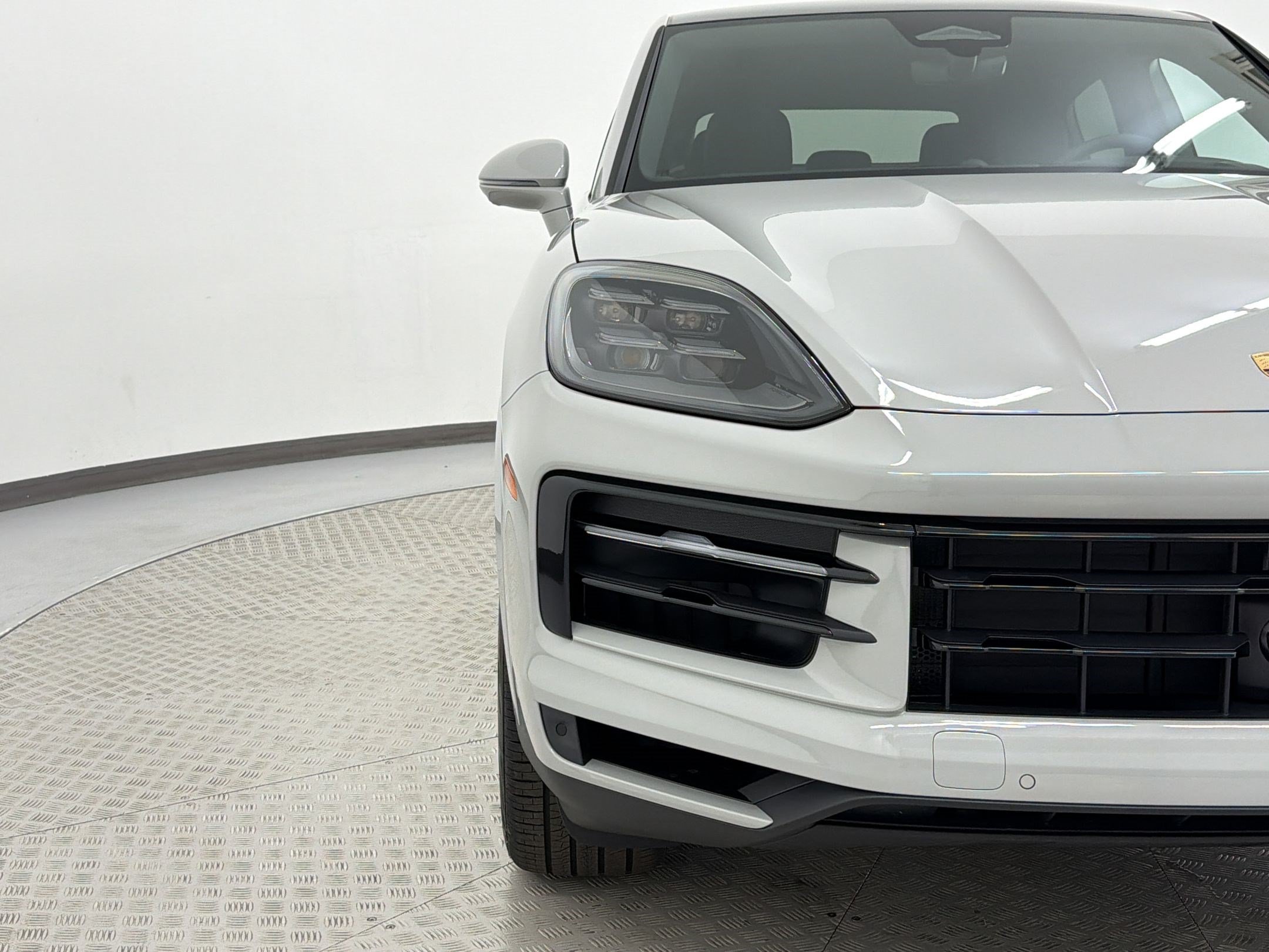 New 2026 Porsche Cayenne Coupe AWD/4WD image 11