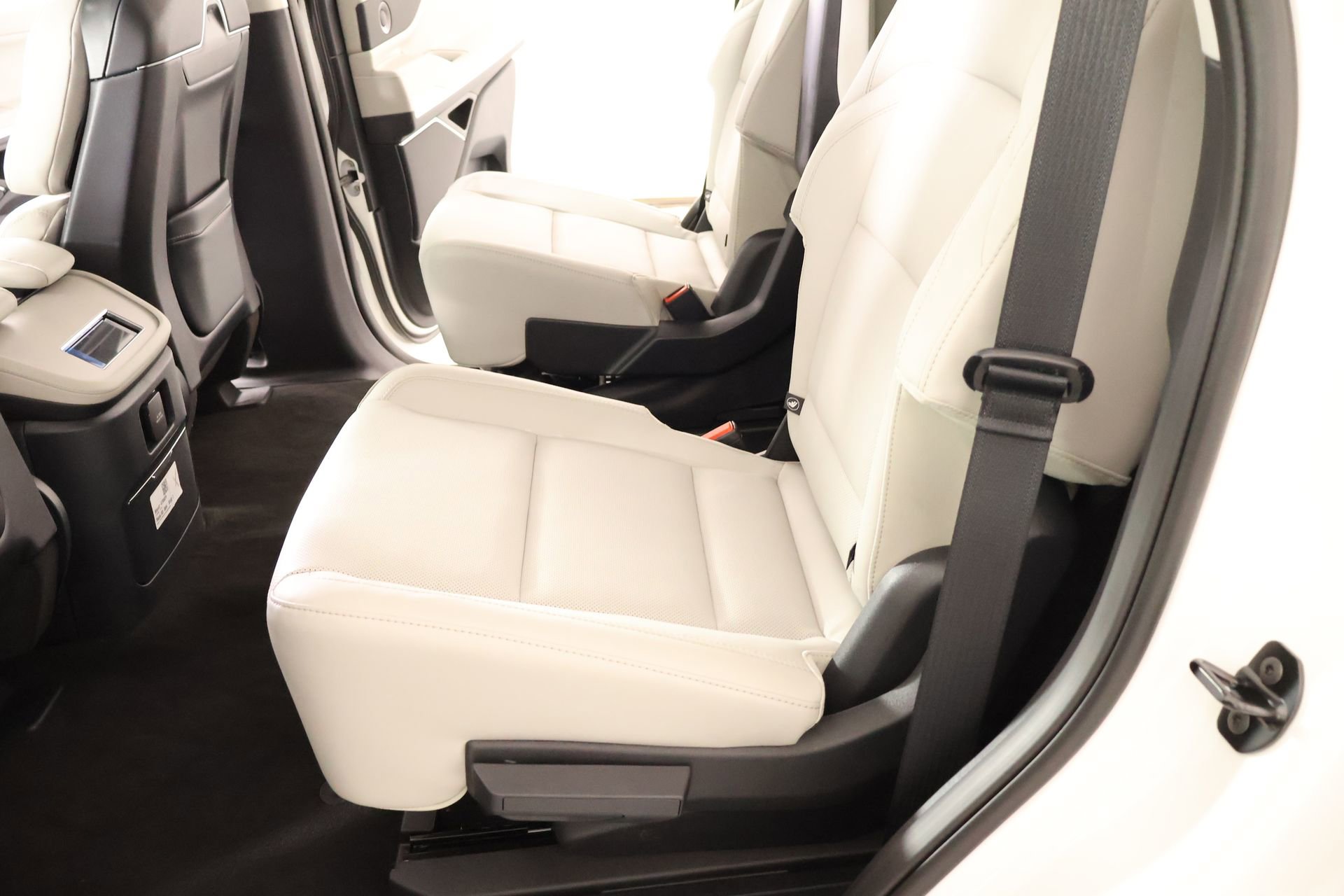 New 2026 Lincoln Navigator Premiere image 13