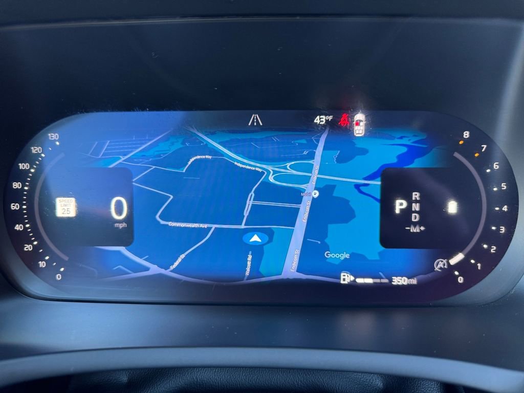 Used 2025 Volvo XC90 B5 Plus image 21