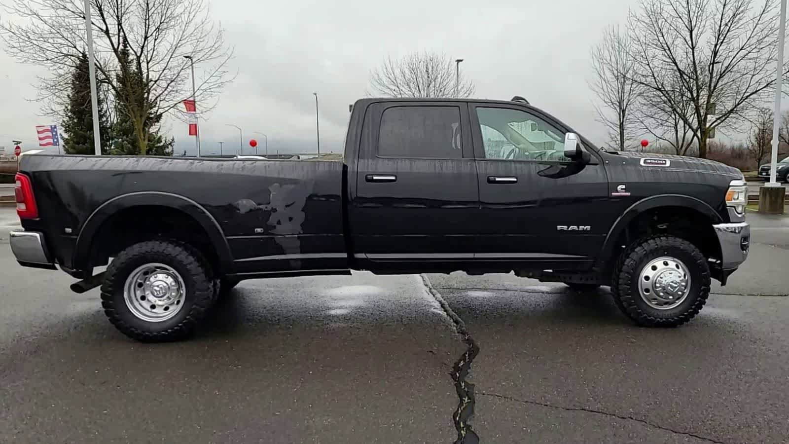 Used 2019 RAM 3500 Laramie image 9