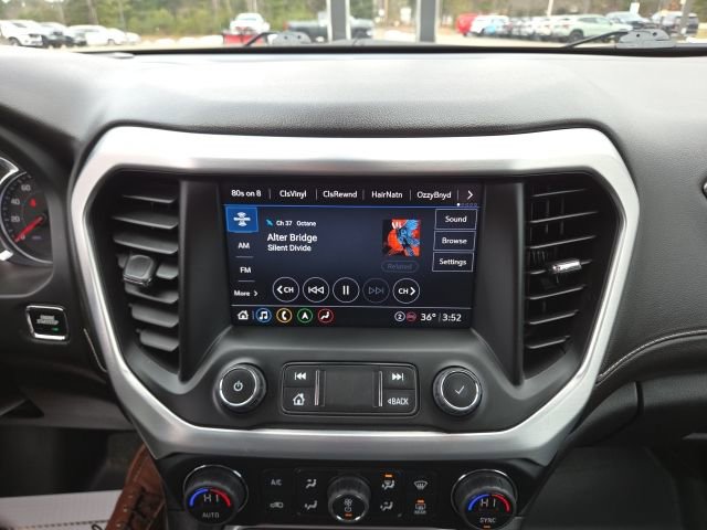 Used 2023 GMC Acadia SLT image 62