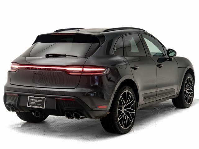 Certified 2025 Porsche Macan image 33